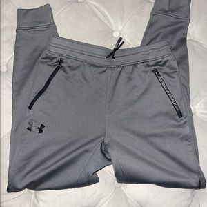 Boy’s Under Armor Pants